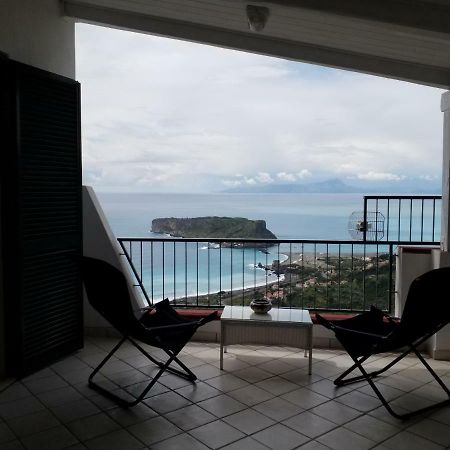 サン・ニコーラ・アルチェッラ La Terrazza Sull Isola Di Dinoヴィラ エクステリア 写真